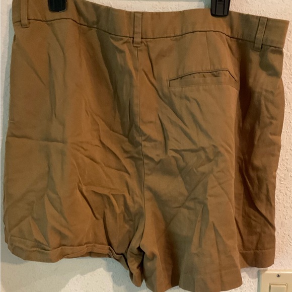Old Navy Women's Brown Bermudas Extra High Rise Adjustable Waist - Picture 2 of 4